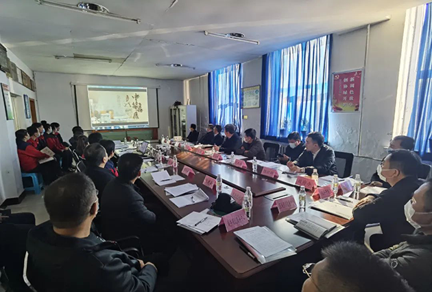 孙东深入完美app官方在线入口制药有限责任公司主持召开现场